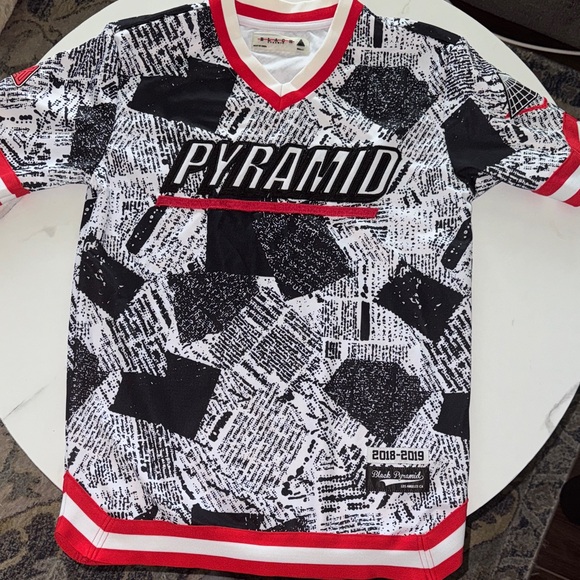 Black Pyramid Red and White Graphic Men's Jersey - Picture 1 of 5